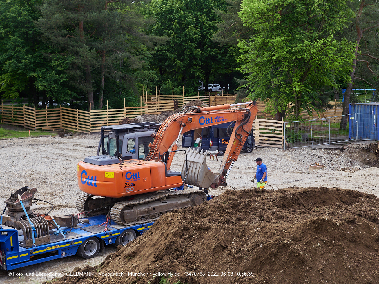 08.06.2022 - Baustelle zur Mütterberatung und Haus für Kinder